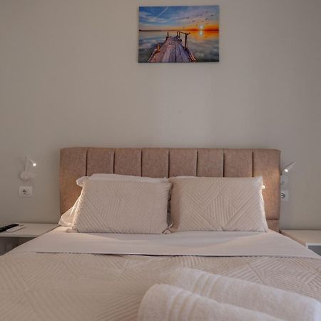 Esel Apartments Саранда Экстерьер фото