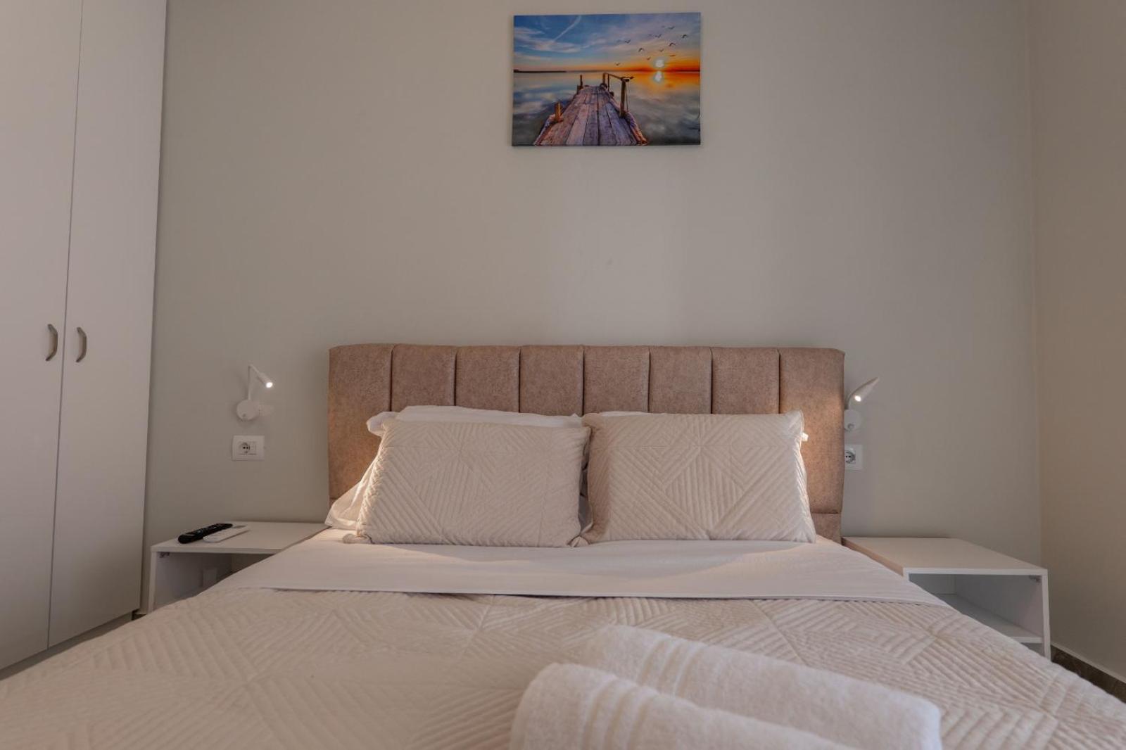 Esel Apartments Саранда Экстерьер фото
