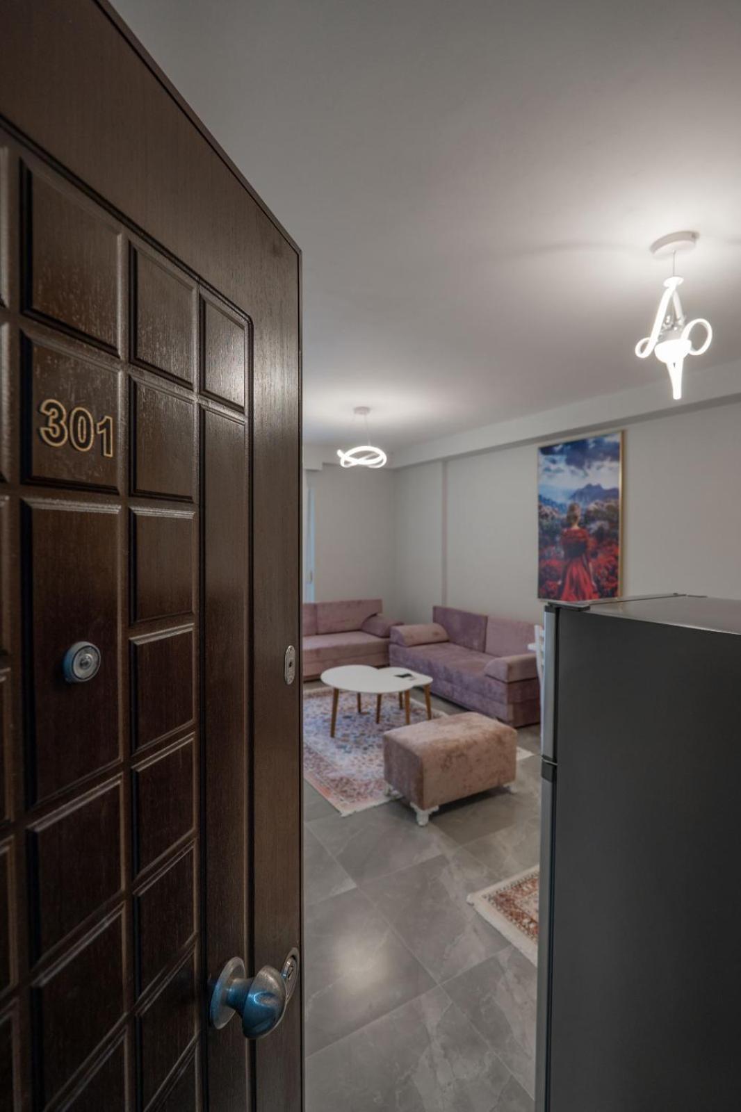 Esel Apartments Саранда Экстерьер фото