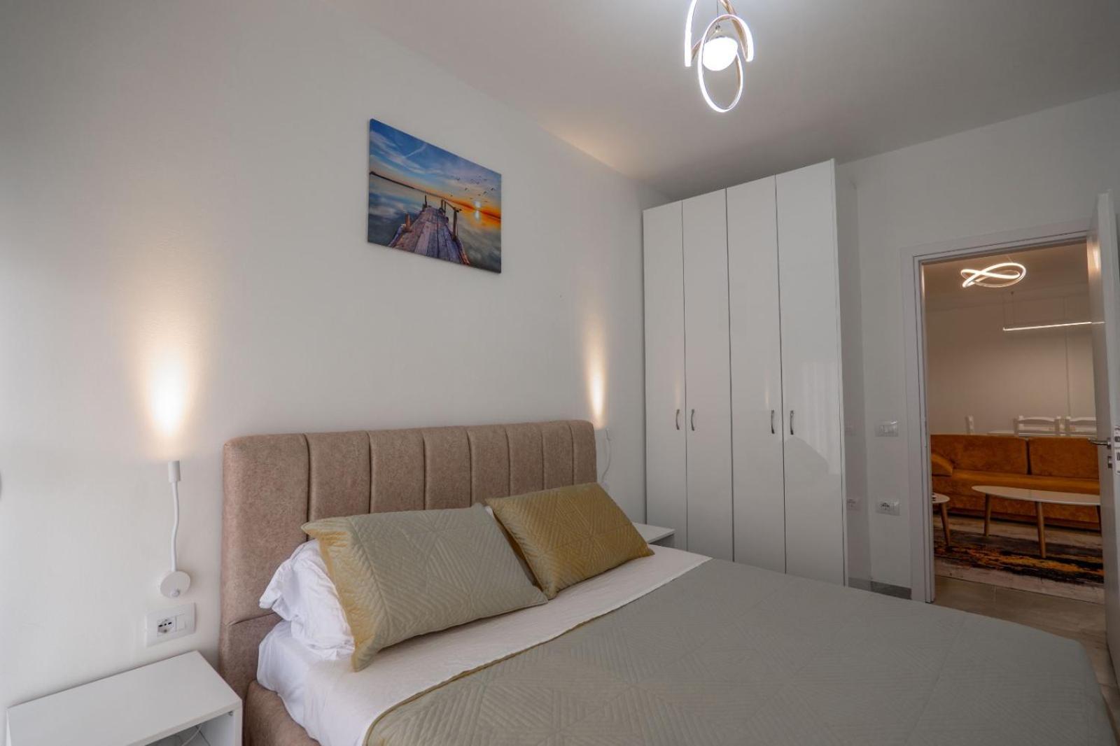 Esel Apartments Саранда Экстерьер фото