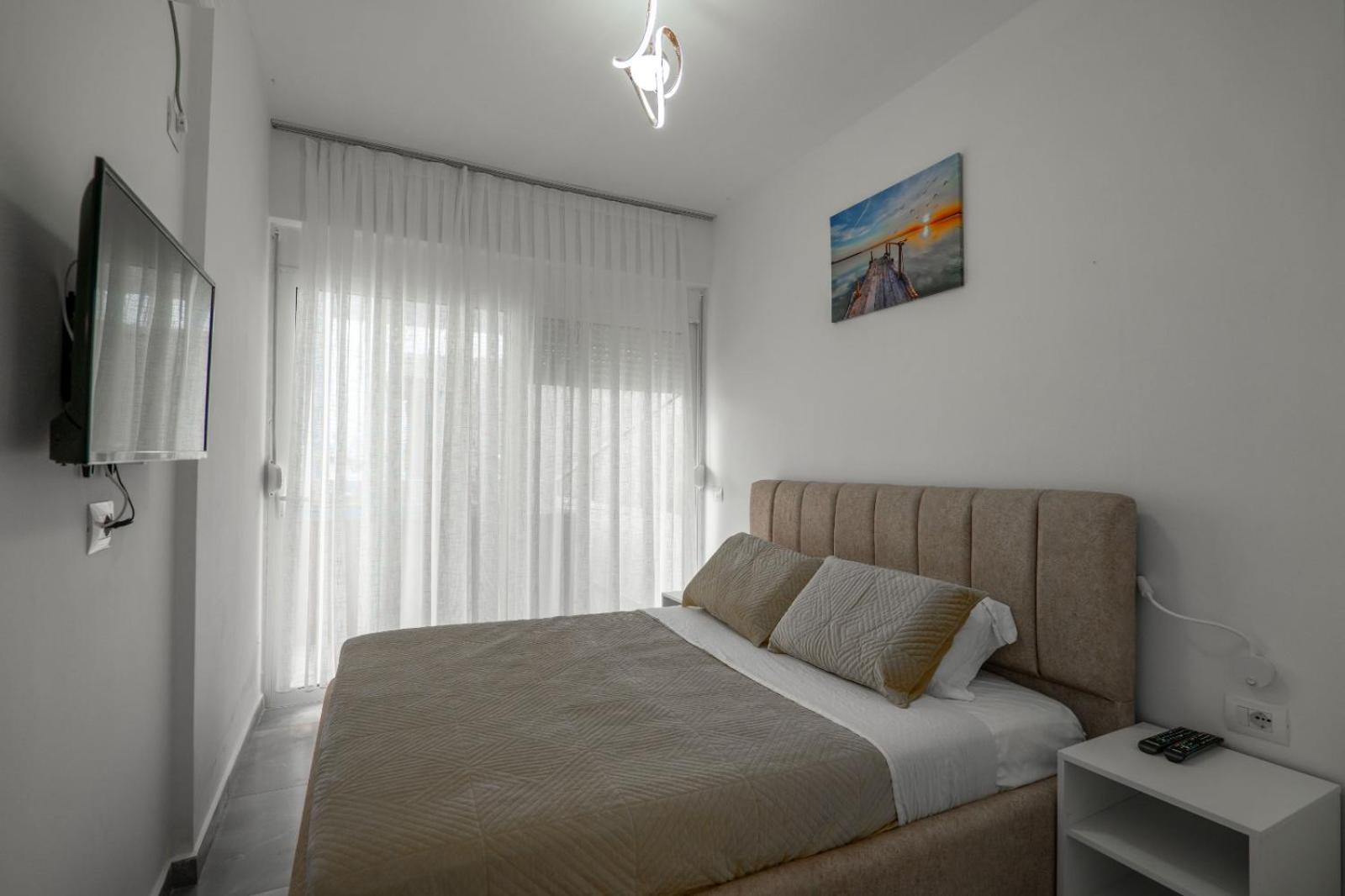 Esel Apartments Саранда Экстерьер фото