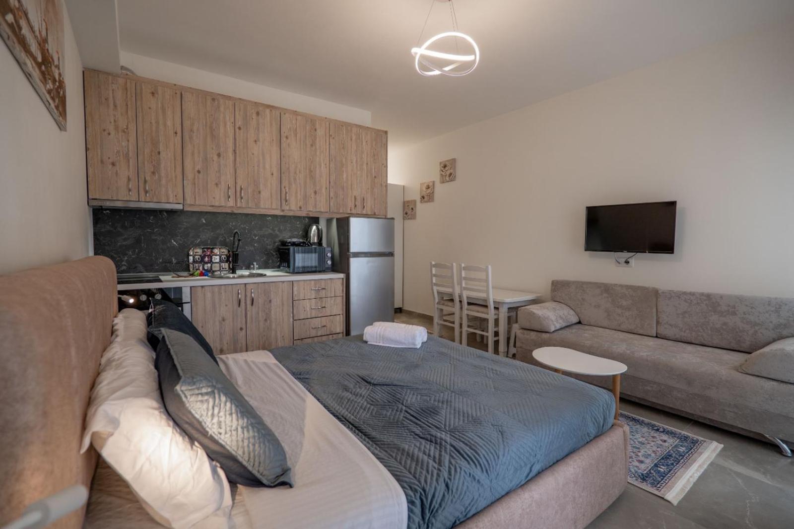 Esel Apartments Саранда Экстерьер фото