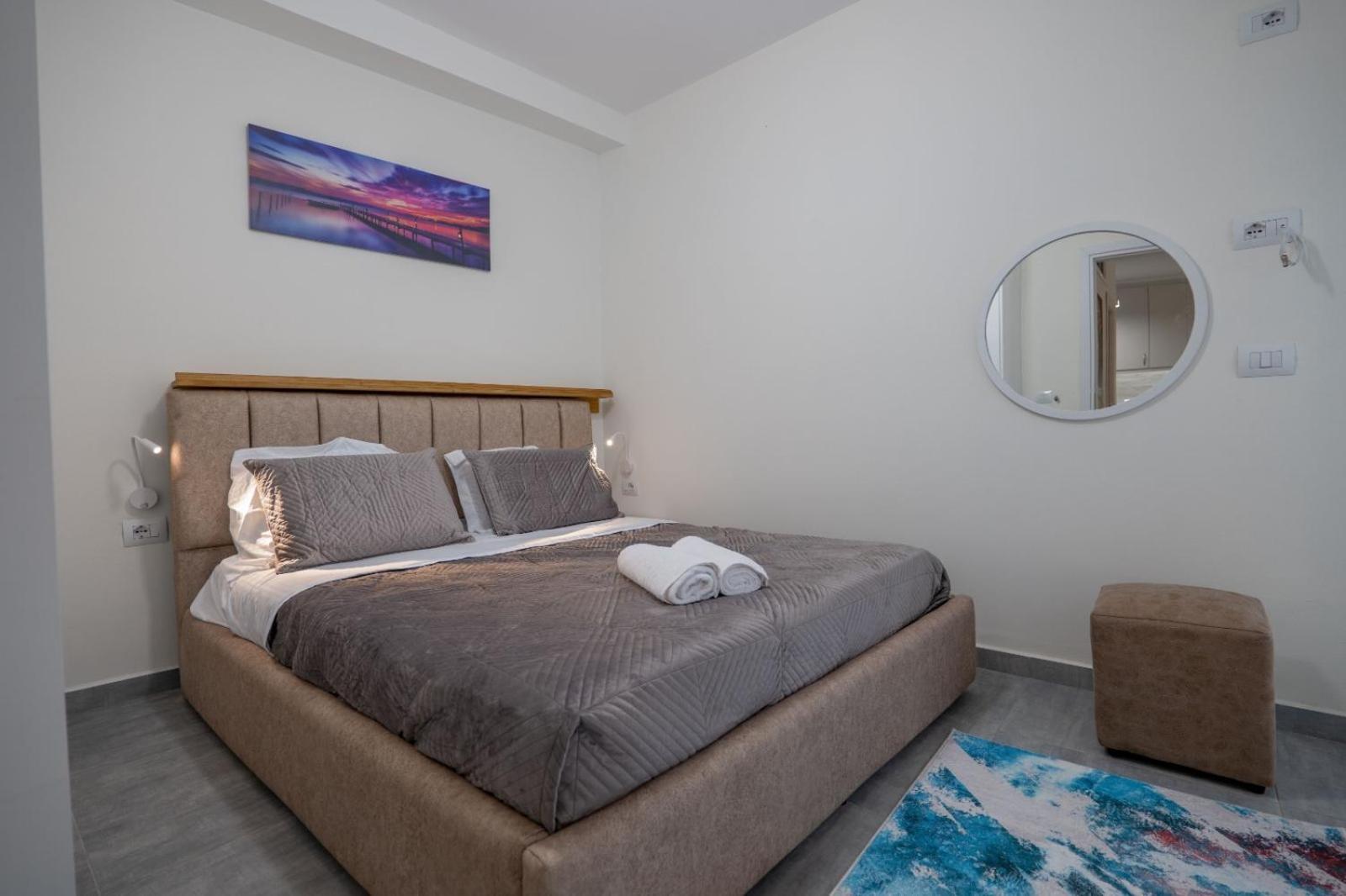 Esel Apartments Саранда Экстерьер фото